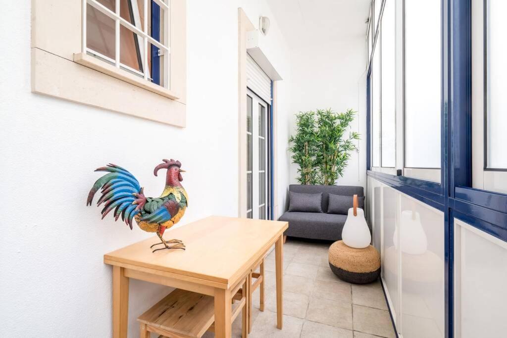 Beautiful Apartment Near The Center Of Lisbon Exterior photo