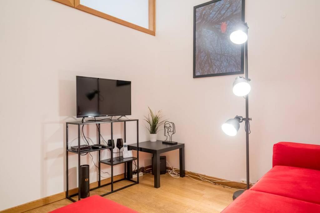 Beautiful Apartment Near The Center Of Lisbon Exterior photo