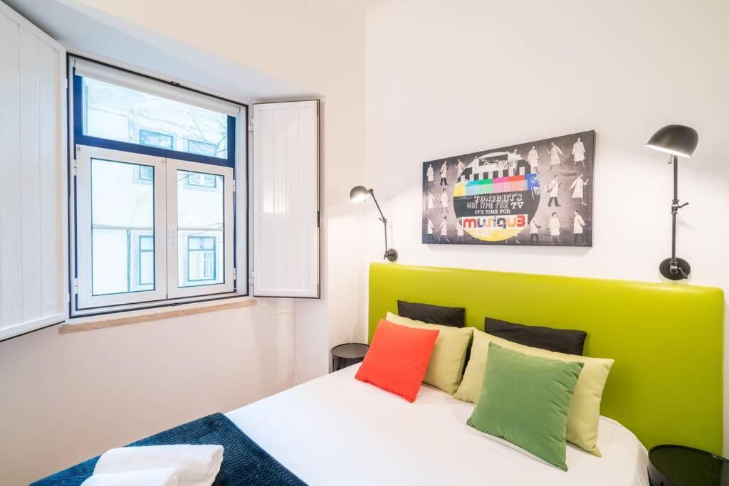 Beautiful Apartment Near The Center Of Lisbon Exterior photo